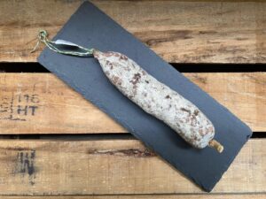 Saucisson aux noisettes